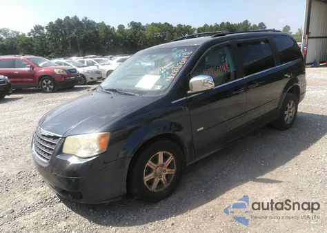 2008 Chrysler Town & Country Touring from USA, damaged, VIN 2A8HR54P18R773387